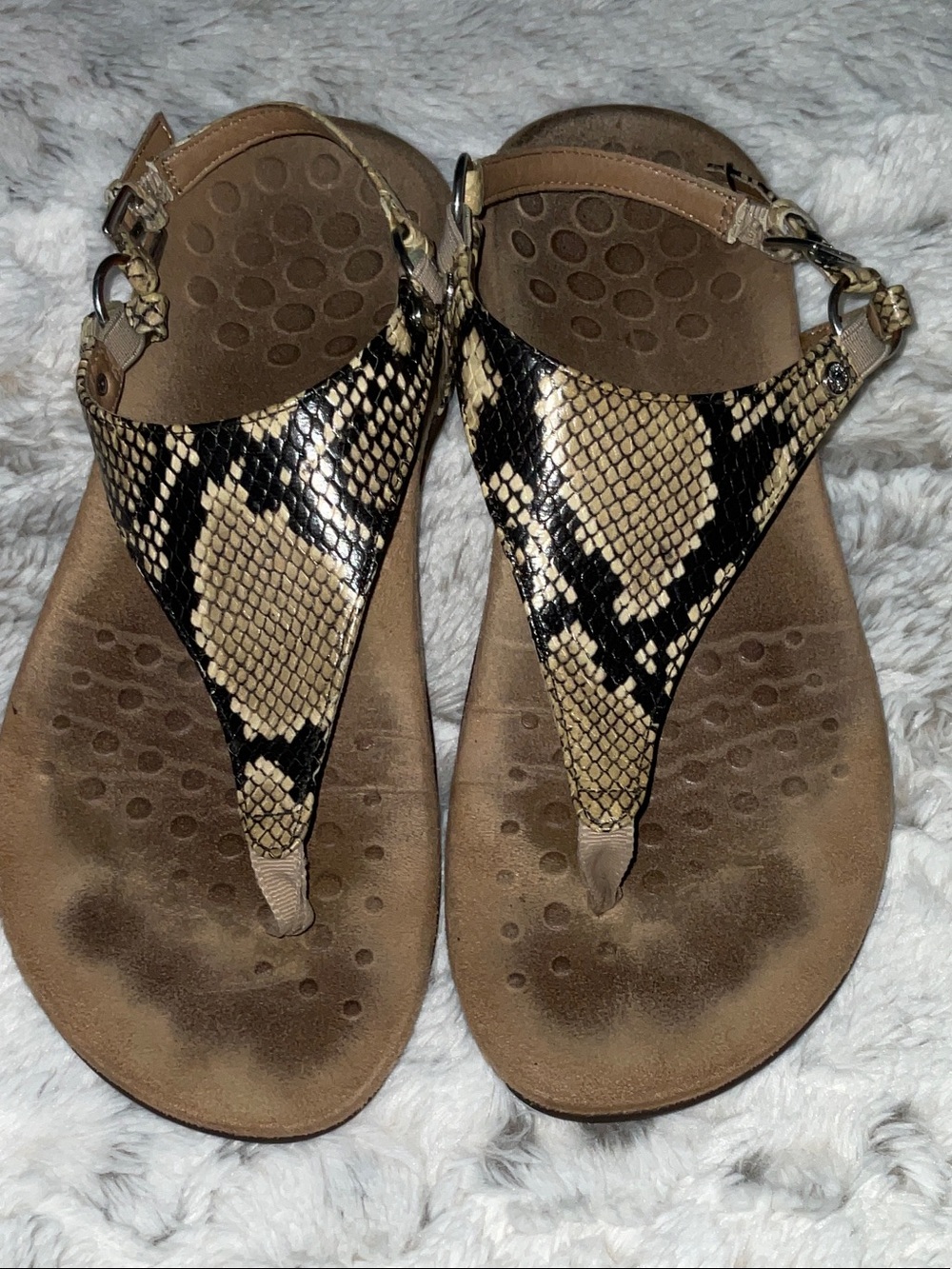 Vionic Faux Snake Print Thong Sandals